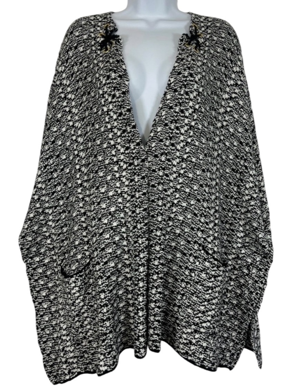 Chico’s OS Black White Monochrome Knit Cardigan Lace Up Neck Sweater SzOS - Picture 2 of 7
